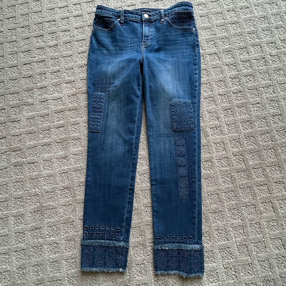 Chico’s So Slimming Girlfriend Slim Ankle Jeans. U.S. size 4R Chico’s size 0